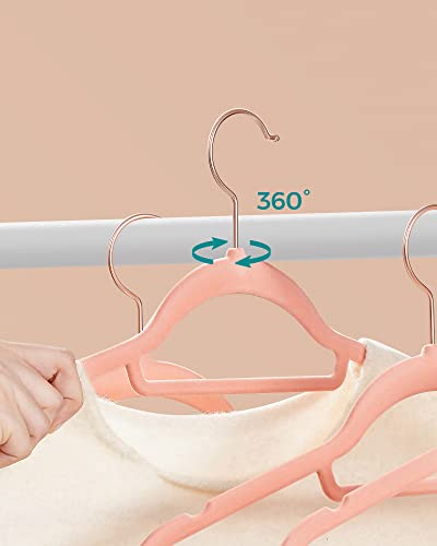 Velvet Hangers, Set of 50 Coat Hangers for Clothes, Non-Slip, with Tie Bar and Rose Gold Hook, Space-Saving, 0.6 cm Thick, 43.5 cm Long, for Dresses Trousers, Light Pink